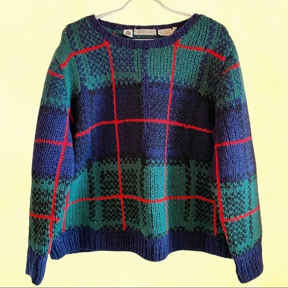 Vintage Sweaters - Vintage 100% wool hand knit tartan plaid sweater